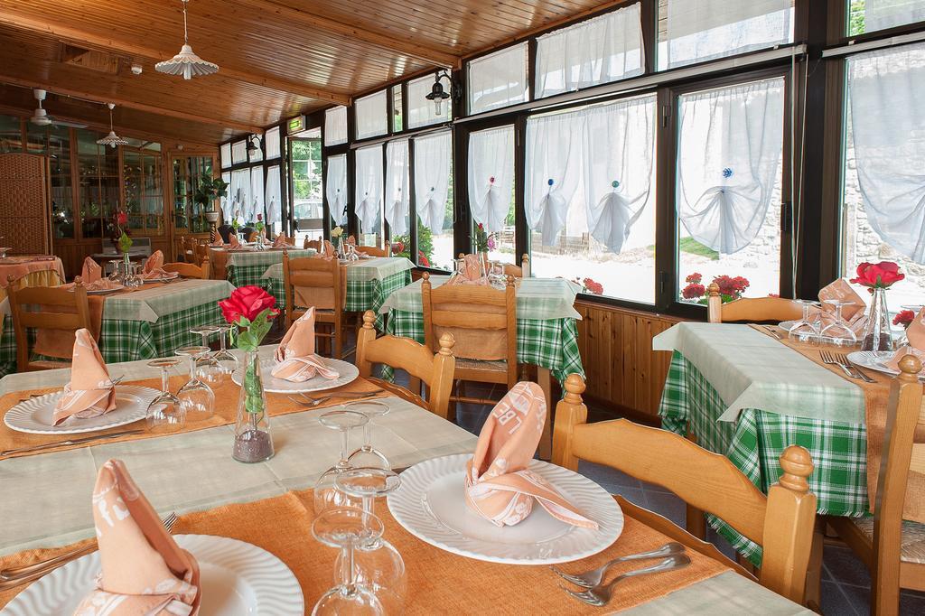 Albergo Ristorante Il Fungo Santa Fiora Ngoại thất bức ảnh